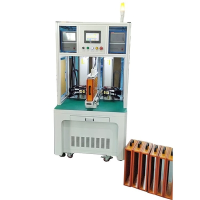Vollautomatischer doppelter mit Seiten versehener Lithium-Batterie-Stellen-Schweißer For Cylindrical 18650 26650 21700