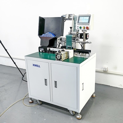 Zylindrische Zellbatterie-Kennzeichnungs- und Klebmaschine Batterie-Isolierpapier-Klebmaschine