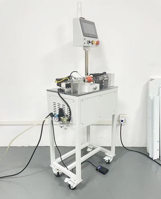 Guter Preis AC220V-Batterie-Satz-Produktions-Maschinen-Rundzelle PVC-Gehäuse entfernen Maschine Online