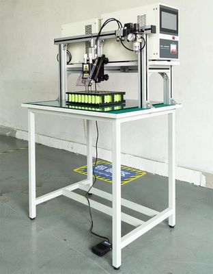 Guter Preis Bock 5000A DC-Lithium-Batterie-Punktschweissen-Maschine, Batterie-Stellen-Schweißer For 18650 Online