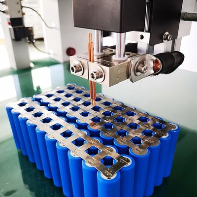 Guter Preis XW-MNA25 Pneumatische Gantry Battery Pack Spot Schweißmaschine AC 25KVA Fußpedal Steuerung 800x600mm Tisch Online